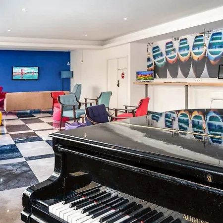 Ibis Styles Centro Liberdade Ne