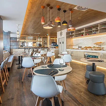 Готель Ibis Styles Centro Liberdade Ne