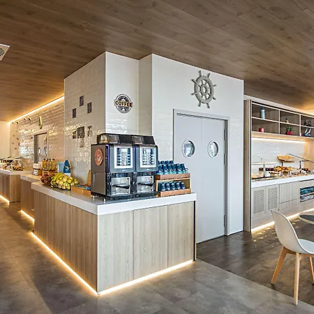 Ibis Styles Centro Liberdade Ne Hotel 3*